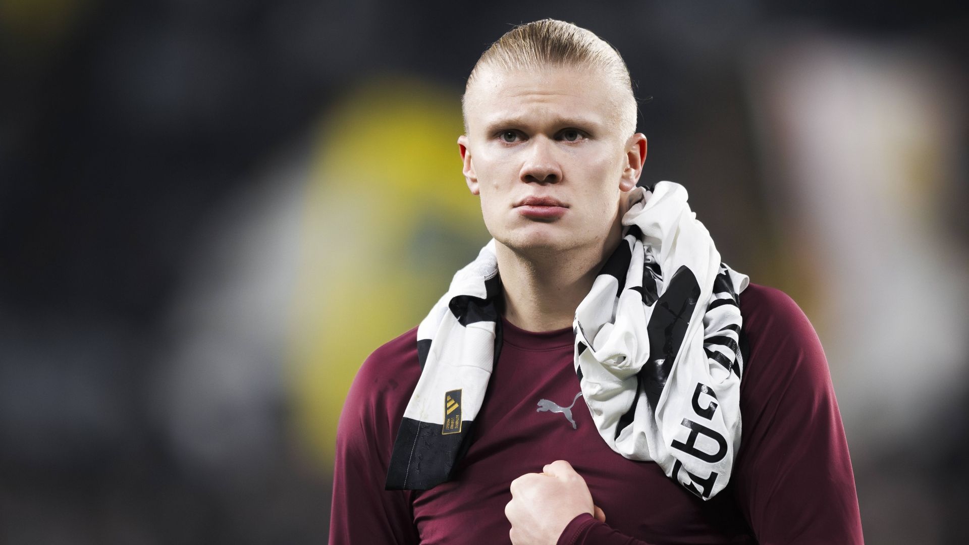 haaland-con-la-maglia-di-gatti