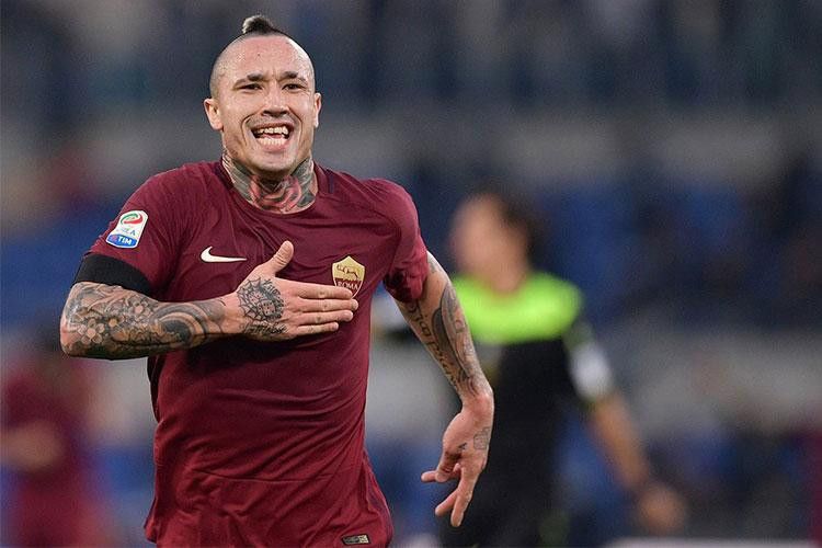 nainggolan-con-la-maglia-della-roma