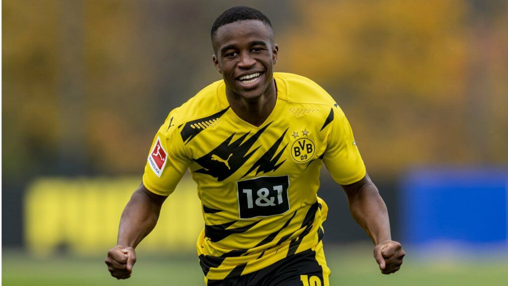 youssoufa-moukoko-borussia-dortmund-1024x576